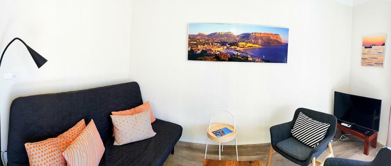 Le 13 Apartment Cassis Exterior photo